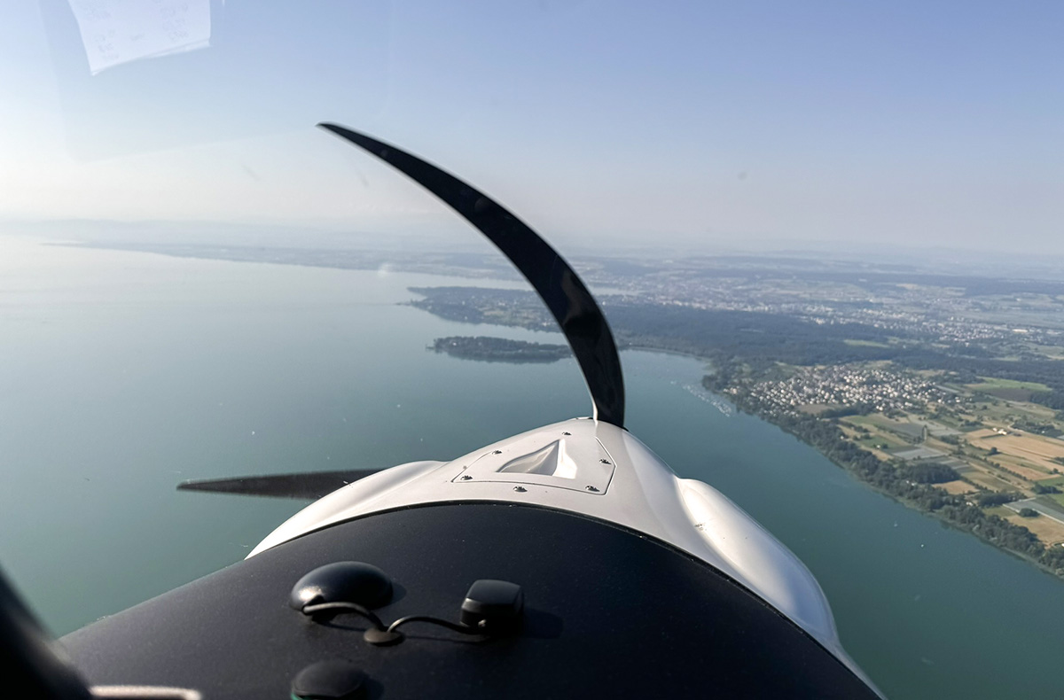 Rundflug Ultraleichtflugzeug Raum Bodens... Rundflug Ultraleichtflugzeug Raum Bodens...