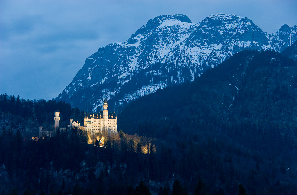 Schlössertour Neuschwanstein & Linderhof (1 Tag) - Entdecke die prunkvolle Seite Bayerns in München Schlössertour Neuschwanstein & Linderhof (1 Tag) - Entdecke die prunkvolle Seite Bayerns in München