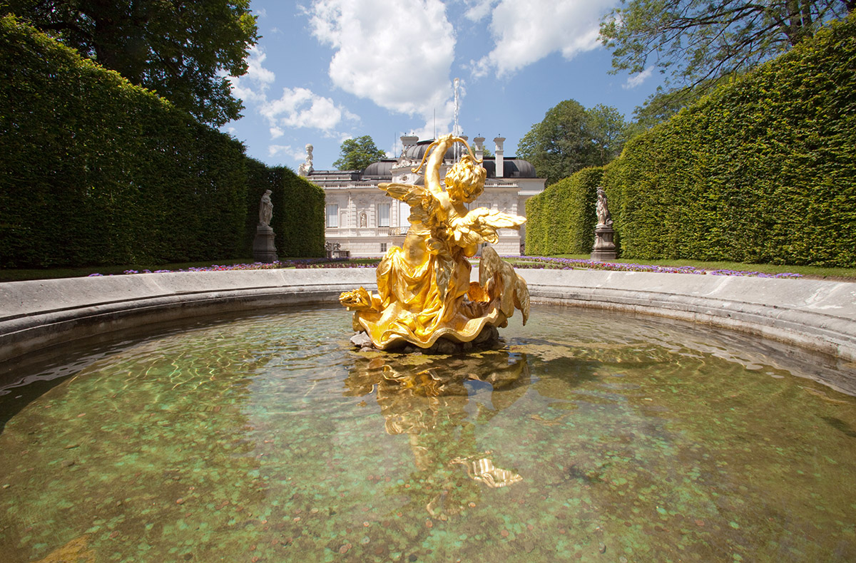 Schlössertour Neuschwanstein & Linderhof (1 Tag) - Entdecke die prunkvolle Seite Bayerns in München Schlössertour Neuschwanstein & Linderhof (1 Tag) - Entdecke die prunkvolle Seite Bayerns in München