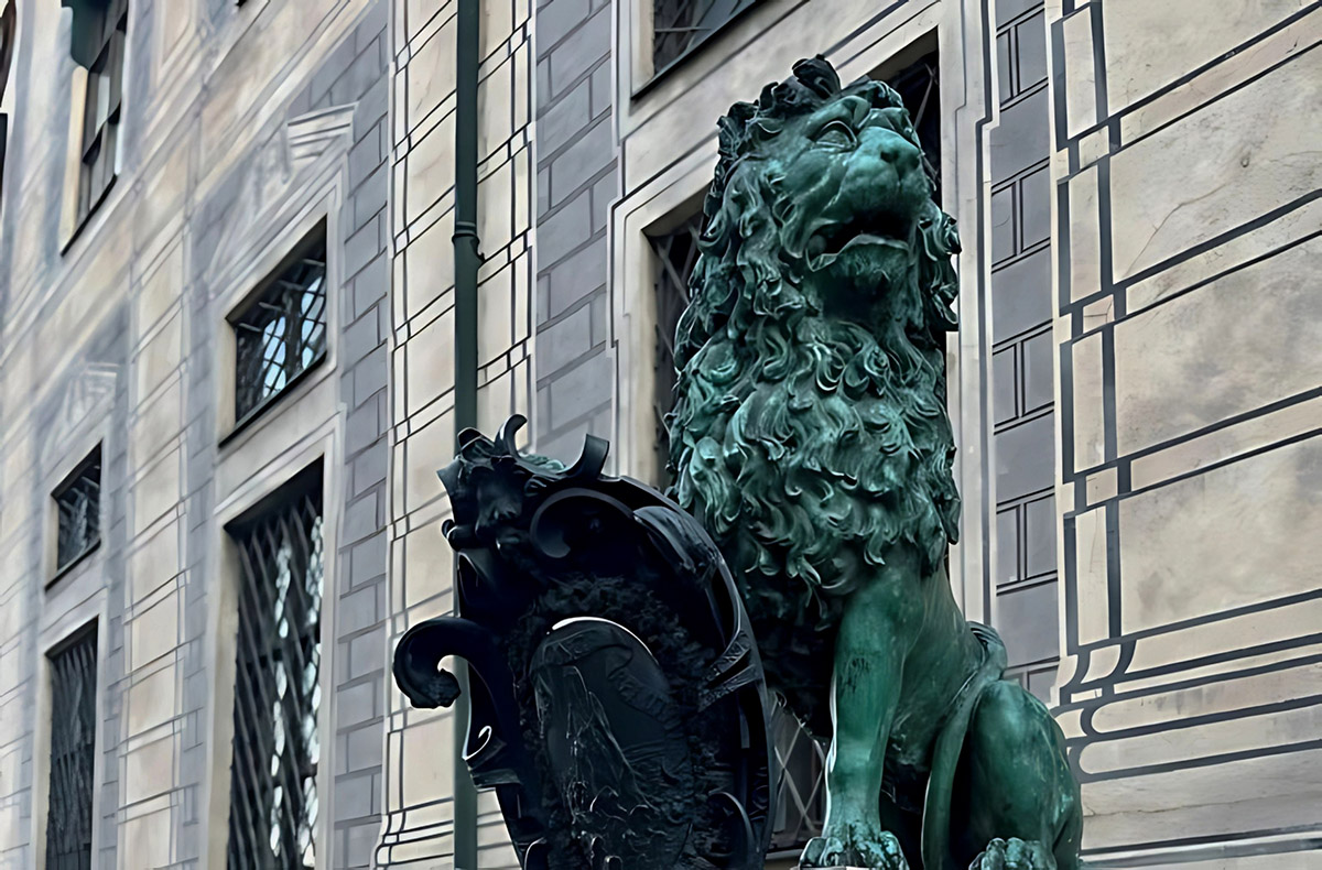 Selbstgeführte Sightseeing-Tour München (True Crime) - True-Crime-Sightseeing-Tour durch München Selbstgeführte Sightseeing-Tour München (True Crime) - True-Crime-Sightseeing-Tour durch München