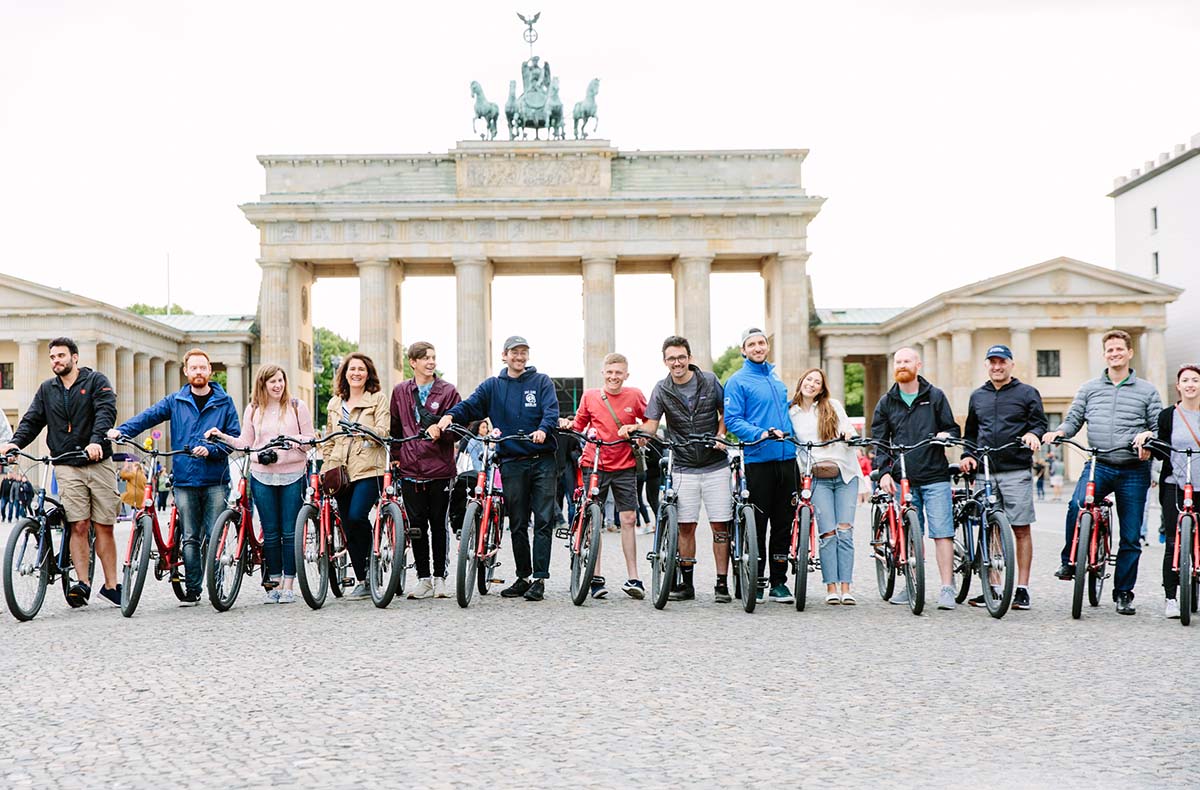 Sightseeingtour Berlin - Berlin per Rad: Geschichte hautnah erfahren! Sightseeingtour Berlin - Berlin per Rad: Geschichte hautnah erfahren!