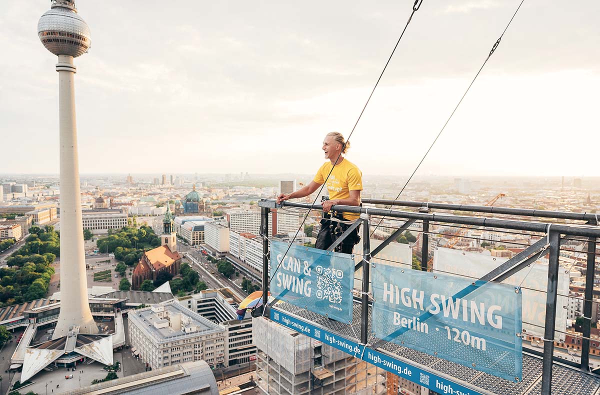 Skywalk Berlin - Extremer Blick über Berlins Skyline Skywalk Berlin - Extremer Blick über Berlins Skyline