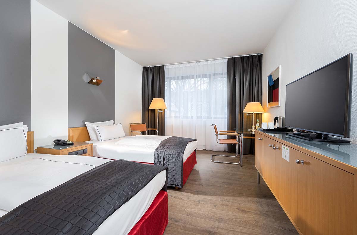 2 Tage Weihnachtsmarkt Kurztrip Berlin für 2 Holiday Inn Berlin City West (1 Nacht) inkl. Frühstück 2 Tage Weihnachtsmarkt Kurztrip Berlin für 2 Holiday Inn Berlin City West (1 Nacht) inkl. Frühstück