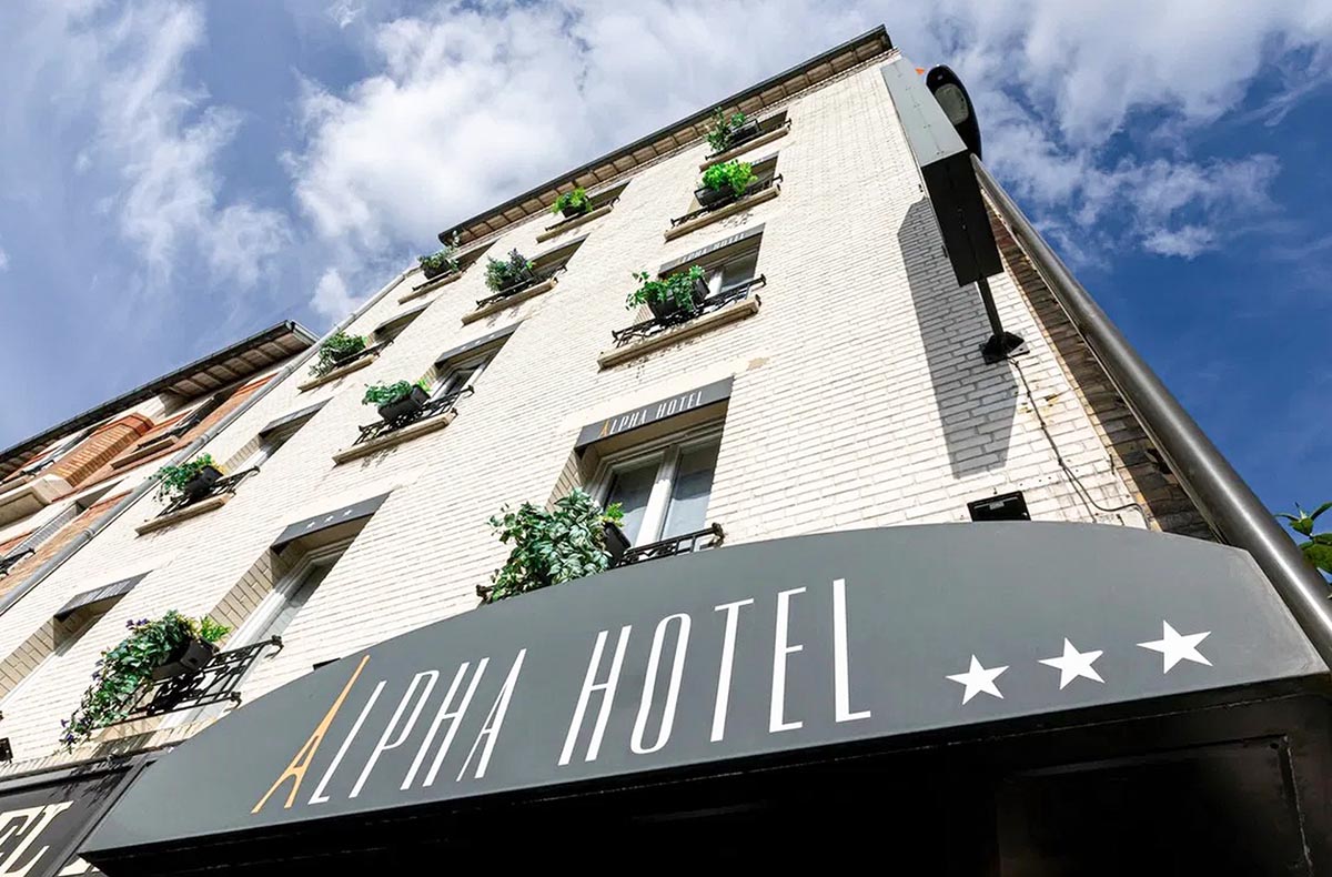 Städtetrip Paris für 2 (2 Nächte) - Hotel Alpha Paris Eiffel by Patrick Hay - Paris verführt vom Wasser aus in Boulogne-Billancourt