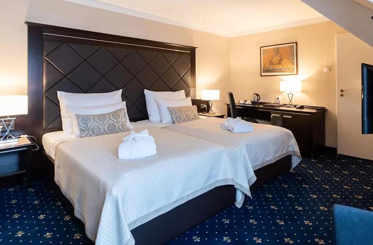 3 Tage Städtetrip Prag für 2 (2 Nächte) - Pytloun Old Armoury Hotel Prag inkl. Halbpension 3 Tage Städtetrip Prag für 2 (2 Nächte) - Pytloun Old Armoury Hotel Prag inkl. Halbpension