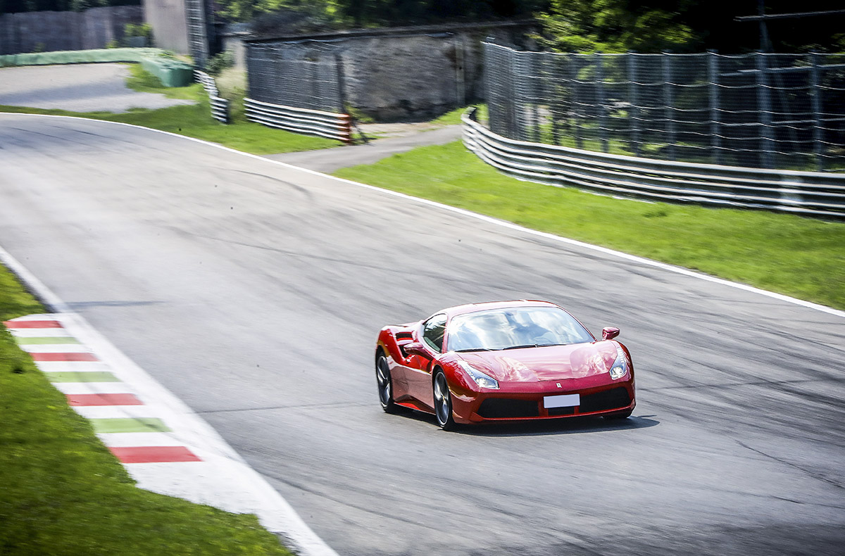 Ferrari 488 GTB selber fahren Stevelot (2 Rdn.)