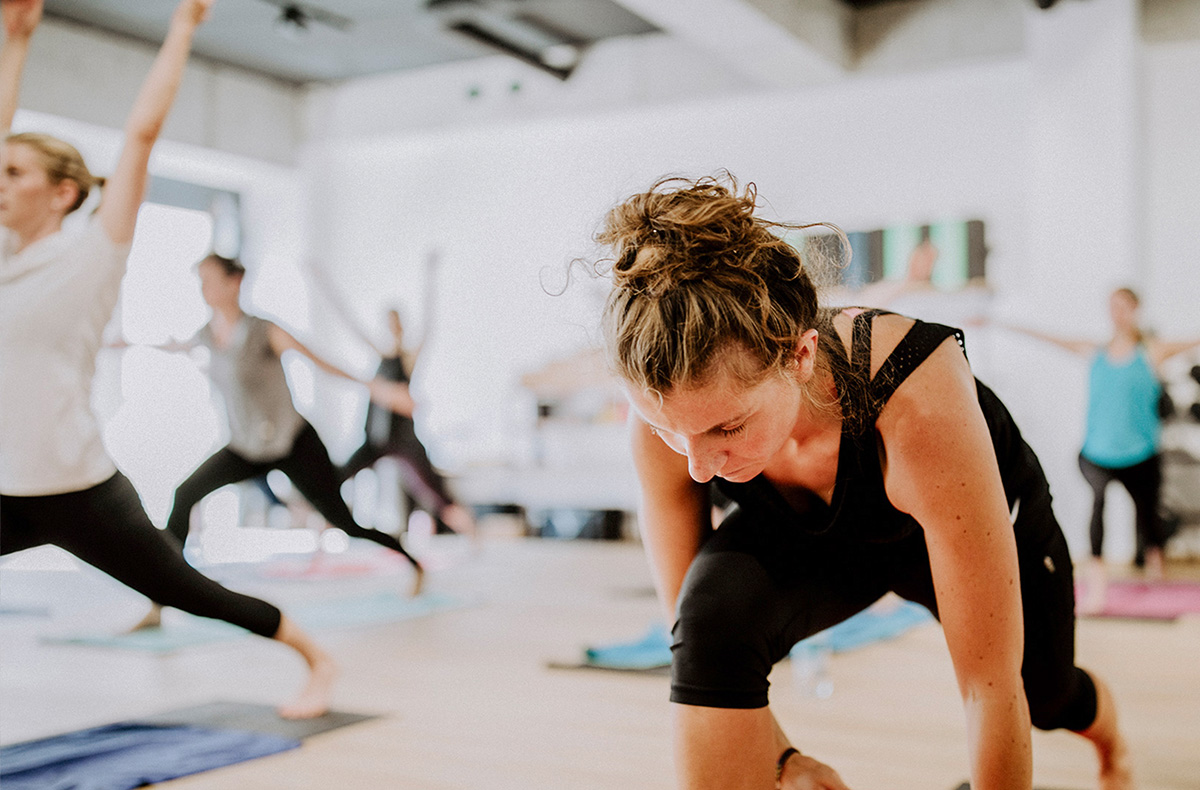 Stretch und Tone Pilates München (50 Min.) Stretch und Tone Pilates München (50 Min.)