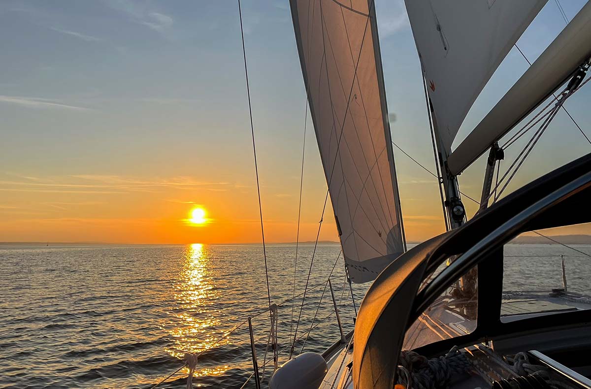 Sunset Sailing für 2 Bodensee in Kressbronn am Bodensee Sunset Sailing für 2 Bodensee in Kressbronn am Bodensee