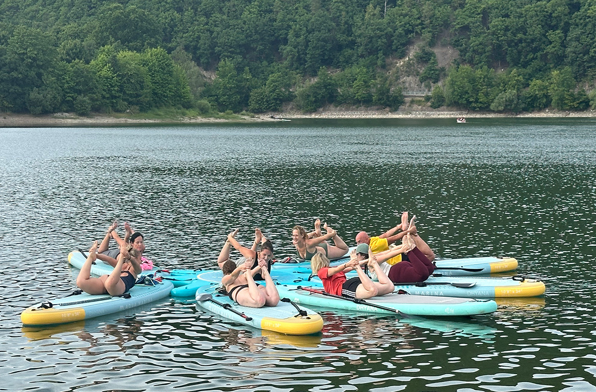 SUP-Yoga Korbach - Erwache mit der Sonne – Yoga auf Wasser in Diemelsee-Heringhausen SUP-Yoga Korbach - Erwache mit der Sonne – Yoga auf Wasser in Diemelsee-Heringhausen