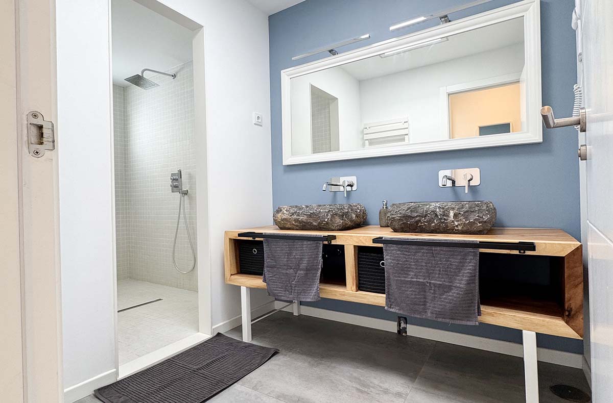 8 Tag(e) Surfcamp Fuerteventura (7 Nächte - 6er Zimmer) inkl. Halbpension in Lajares