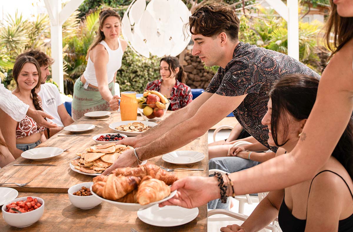 8 Tag(e) Surfcamp Fuerteventura (7 Nächte - 6er Zimmer) inkl. Halbpension in Lajares