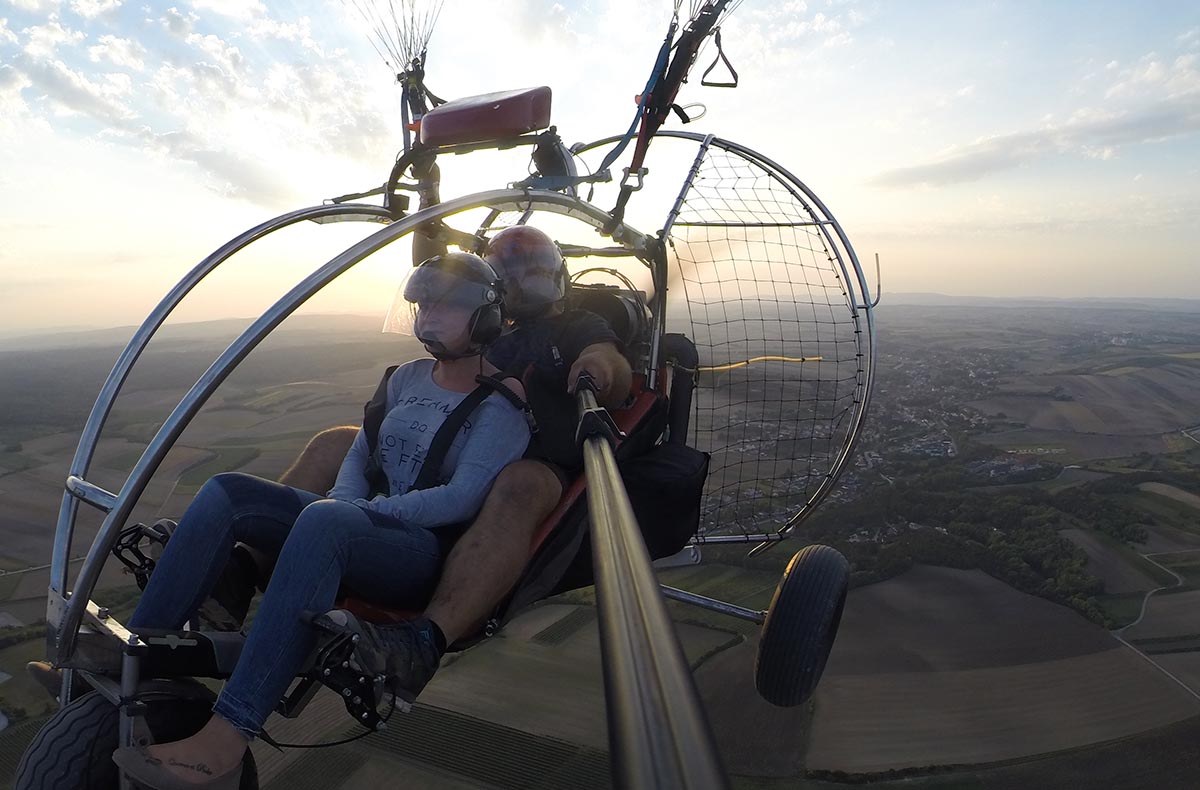 Tandemflug mit Weinverkostung für 2 Gaweinstal