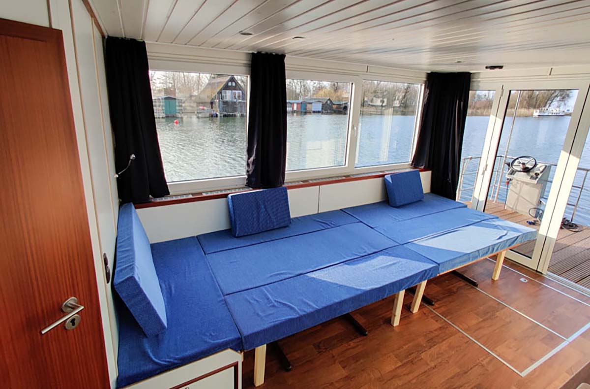 4 Tag(e) Übernachtung auf dem Hausboot mit Sauna Rechlin (3 Nächte) 4 Tag(e) Übernachtung auf dem Hausboot mit Sauna Rechlin (3 Nächte)