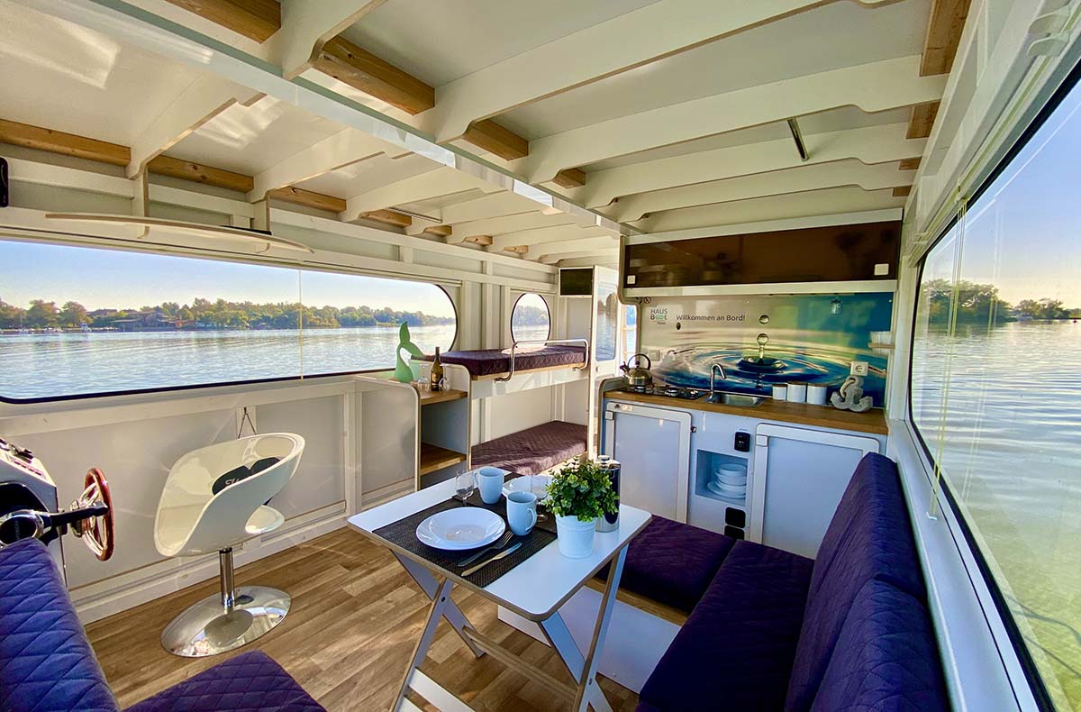 3 Tag(e) Übernachtung im fahrbaren Hausboot auf der Havel für 2 (2 Nächte)