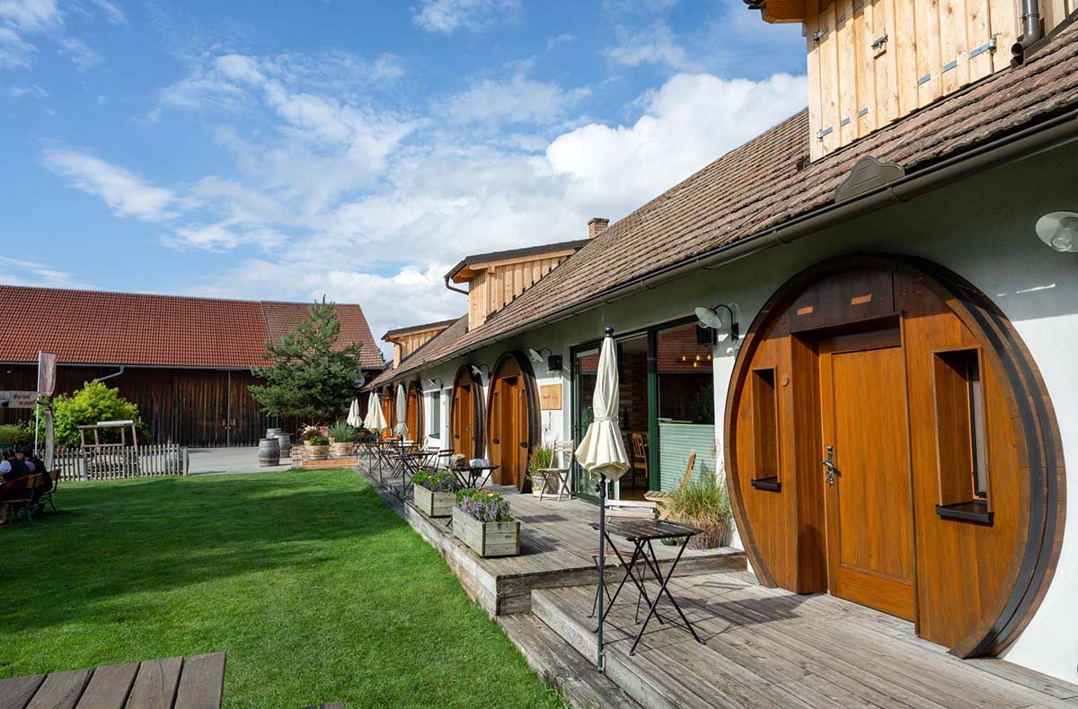 Übernachtung im Weinfass für 4 Deluxe ...