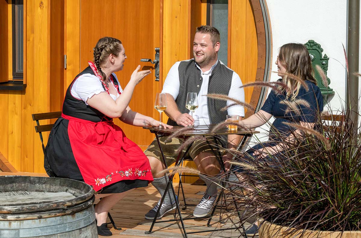 Übernachtung im Weinfass für 4 Deluxe ...