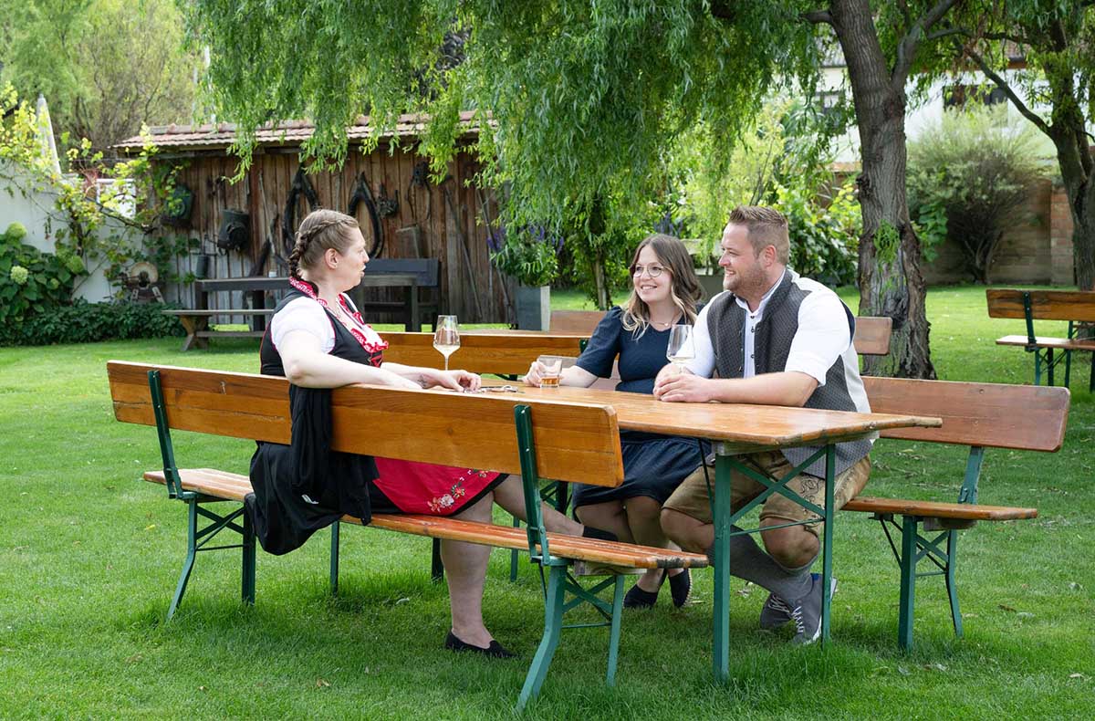 Urlaub mit Freunden im Weinfass Grub an ... Urlaub mit Freunden im Weinfass Grub an ...