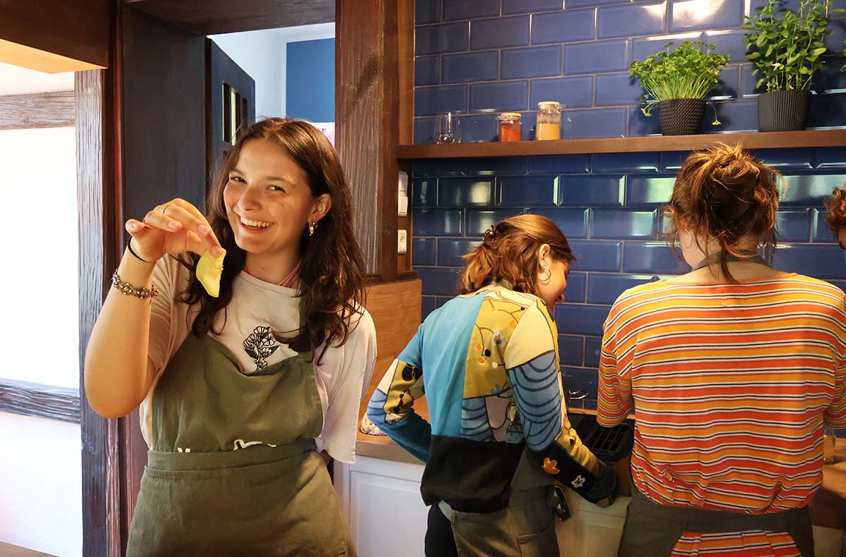 Veganer Kochkurs Freiburg im Breisgau (Überraschung) - Veganes Überraschungsmenü mit Schwarzwaldflair Veganer Kochkurs Freiburg im Breisgau (Überraschung) - Veganes Überraschungsmenü mit Schwarzwaldflair