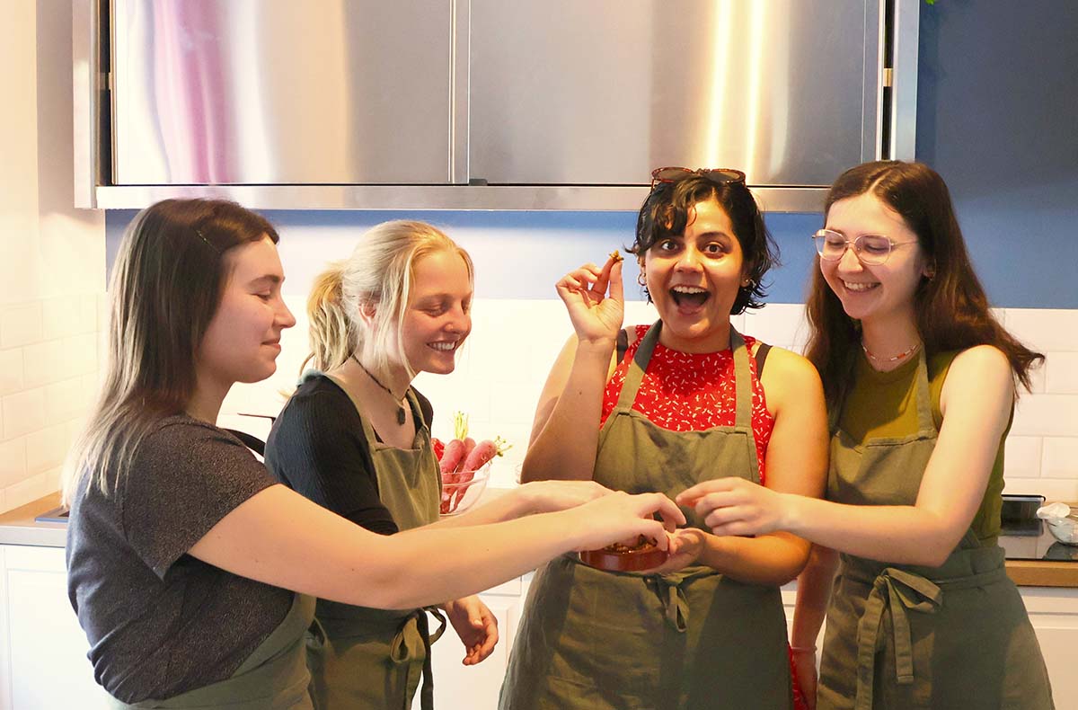 Veganer Kochkurs Freiburg im Breisgau (Überraschung) - Veganes Überraschungsmenü mit Schwarzwaldflair Veganer Kochkurs Freiburg im Breisgau (Überraschung) - Veganes Überraschungsmenü mit Schwarzwaldflair