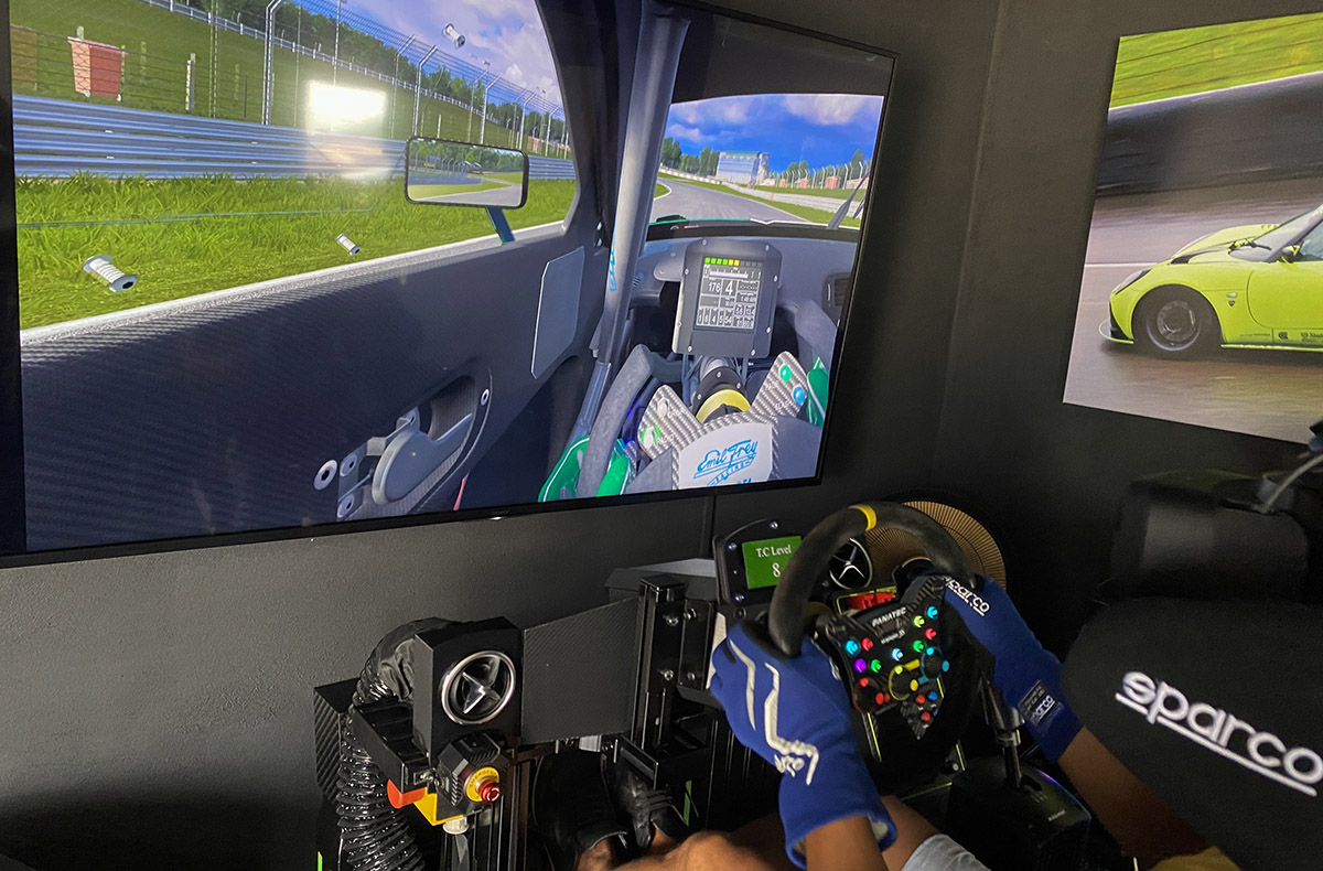 VR Simulator Donauwörth - Spüre den Adrenalinkick im VR-Rennen! VR Simulator Donauwörth - Spüre den Adrenalinkick im VR-Rennen!