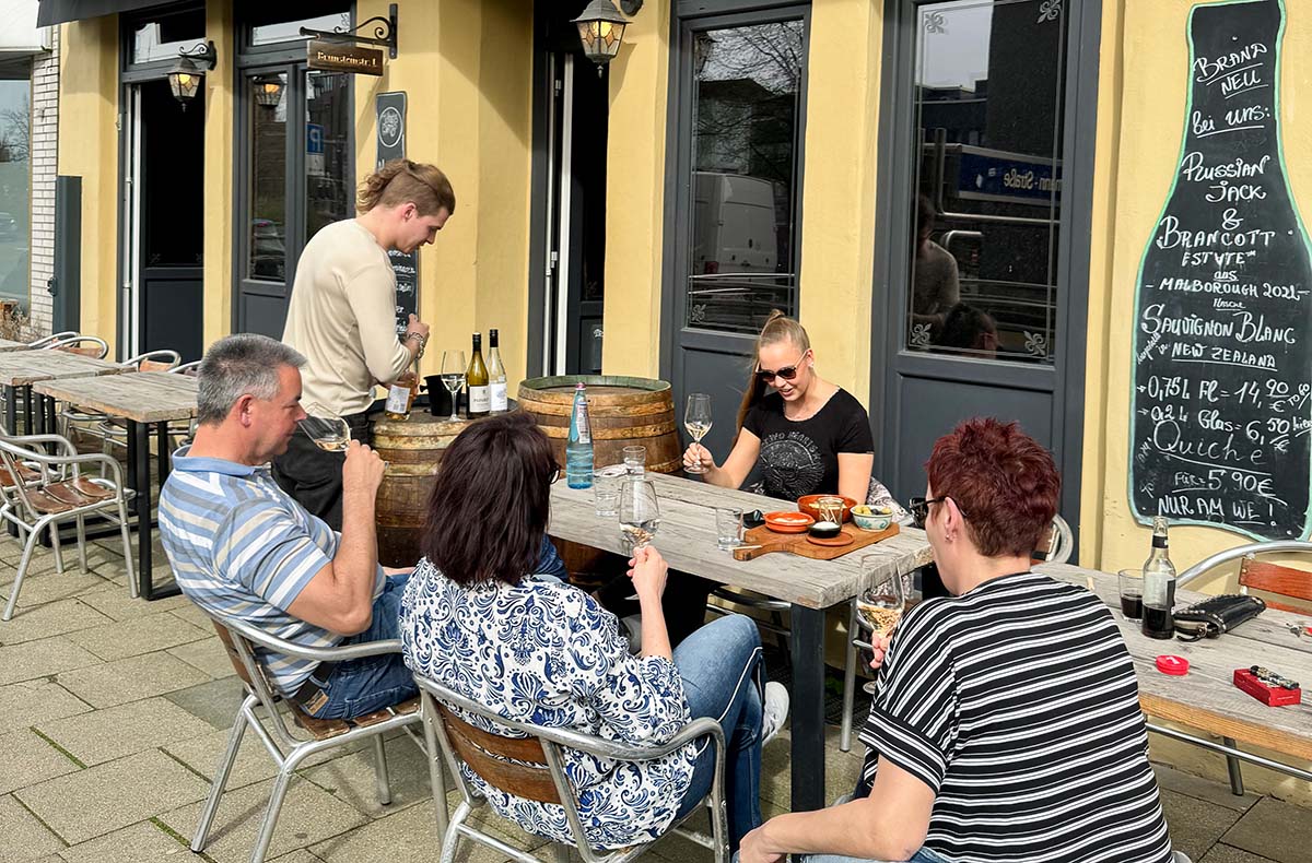 VW Bulli Tour mit Wine Tasting Bochum Nordrhein-Westfalen ✓ VW Bulli Tour mit Wine Tasting Bochum Nordrhein-Westfalen ✓