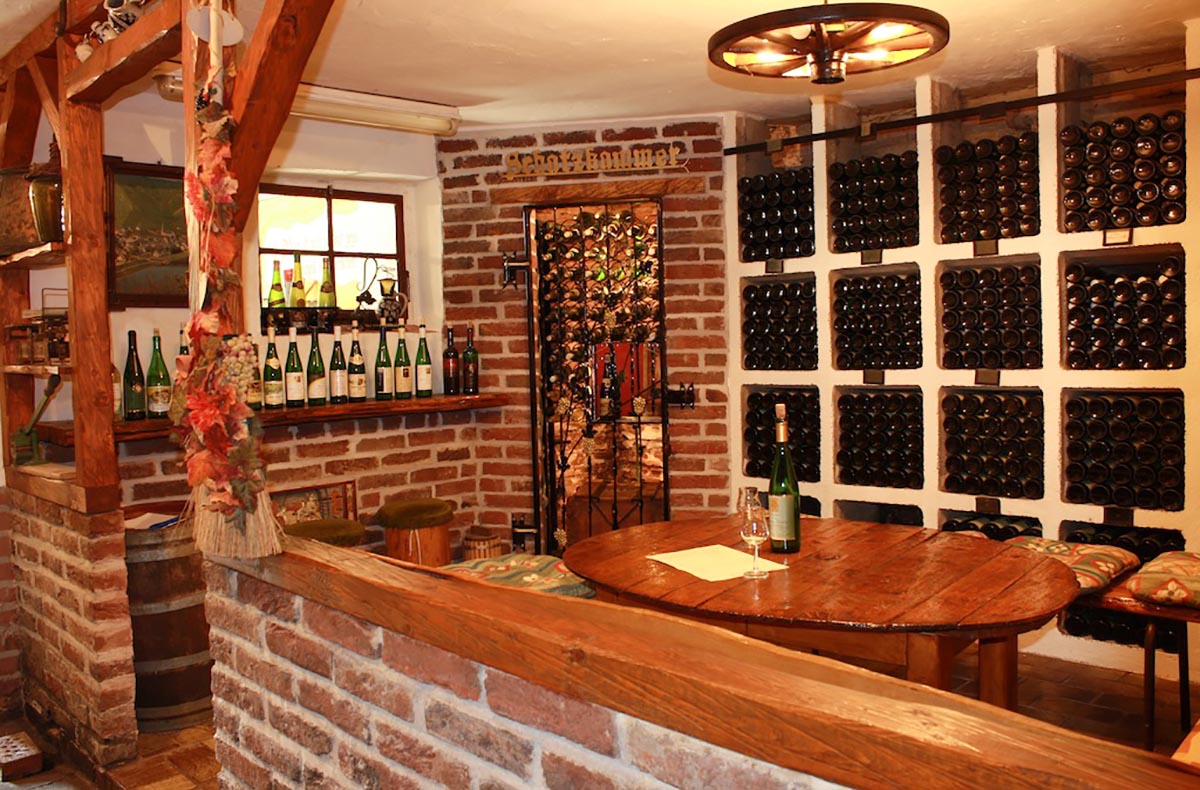 Weingut Kurzurlaub an der Mosel für 1 (2 Nächte) - Genussmomente zwischen Reben und Mosel in Kröv