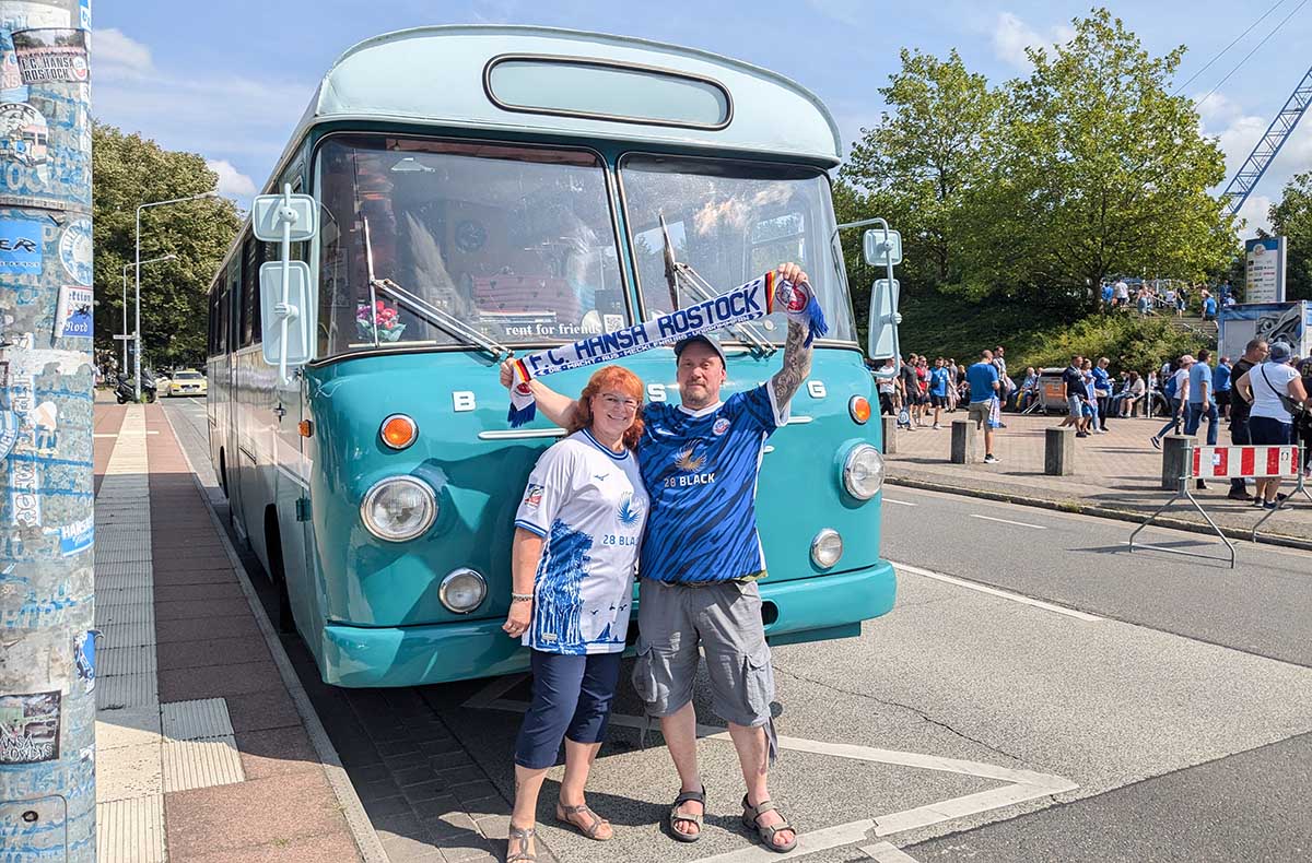 Weintour mit Oldtimerbus für 4 Warnemünde (4 Std.) in Rostock