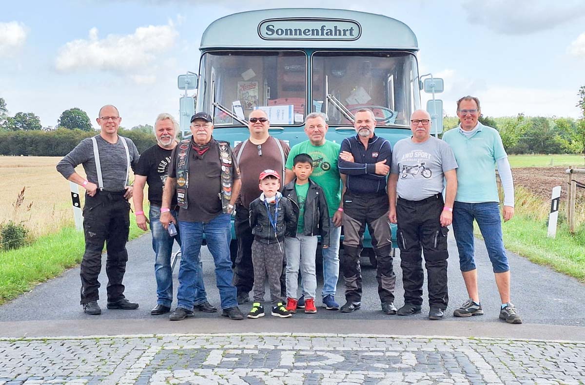 Weintour mit Oldtimerbus für 2 Rostock (2 Std.)