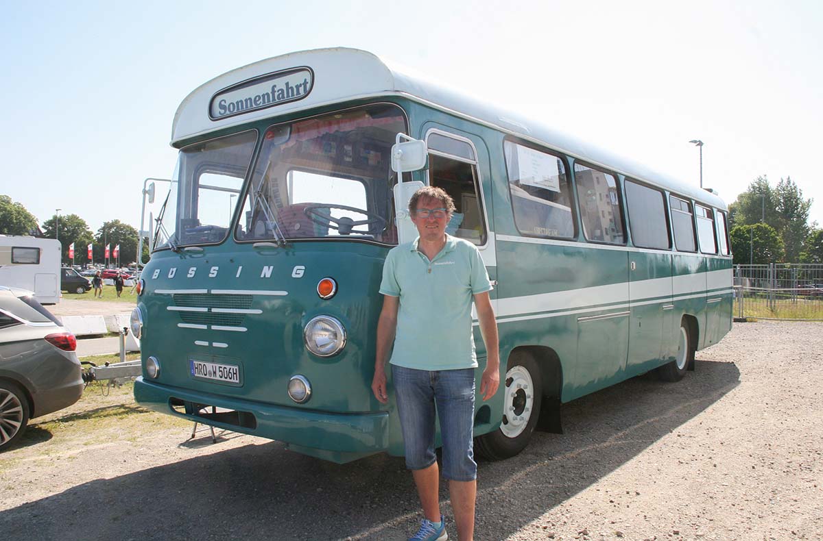 Weintour mit Oldtimerbus für 4 Rostock (4 Std.)