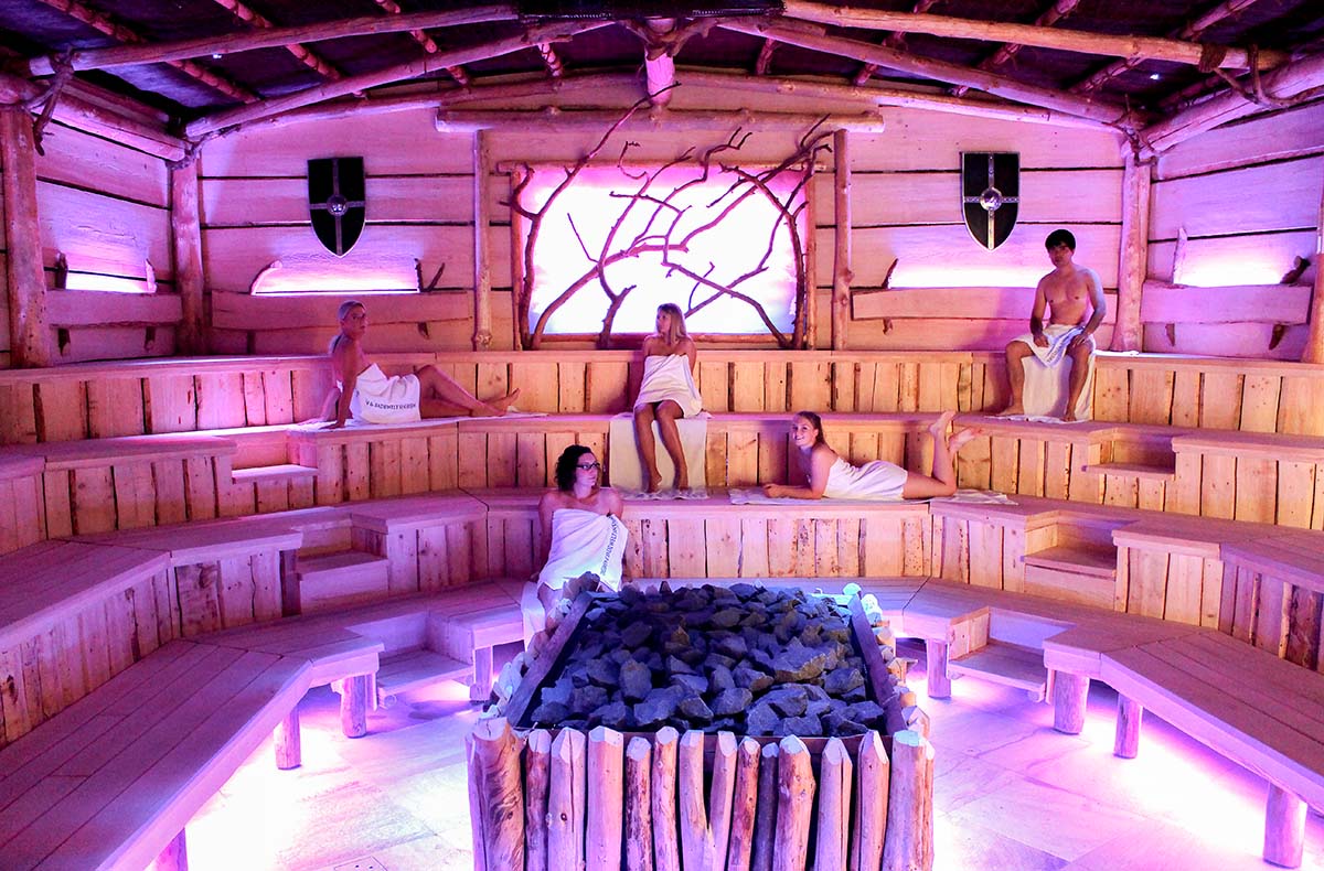 Wellnessurlaub Therme Sinsheim und Techn... Wellnessurlaub Therme Sinsheim und Techn...