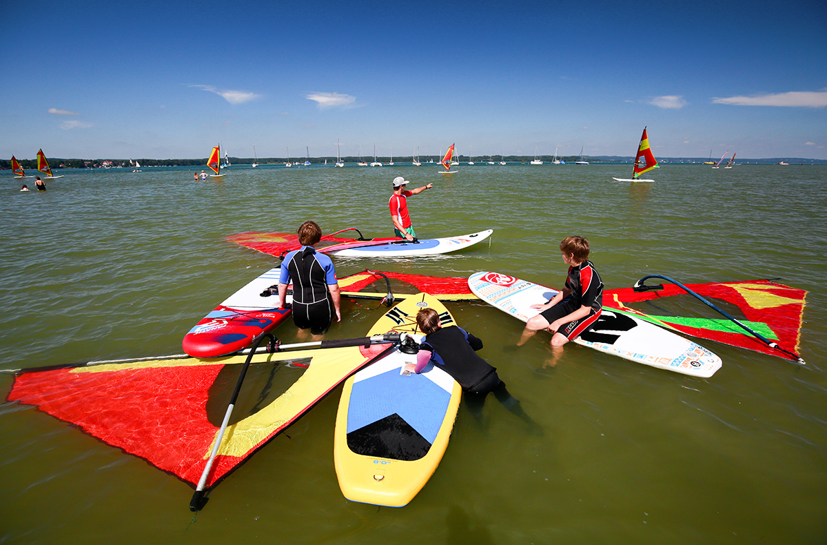Windsurfen Schnupperkurs Starnberger See in Münsing Windsurfen Schnupperkurs Starnberger See in Münsing