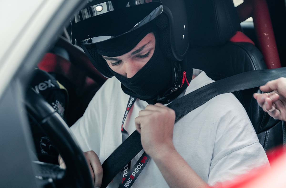 Porsche 911 GT3 selber fahren ab 14 Jahre (4 Rd.) - Mit 14 im Porsche GT3 in Schönwald,Templin,Oberlungwitz,Schipkau Klettwitz,Oschersleben (Bode)